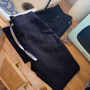 Figs scrubs xs petite Zamora jogger black